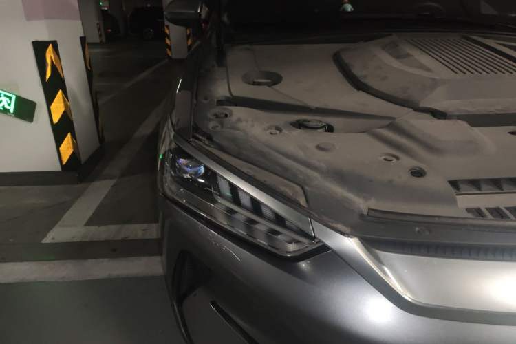 Used BYD Qin PLUS 2021 EV 500KM Luxury Model Right Front Headlight