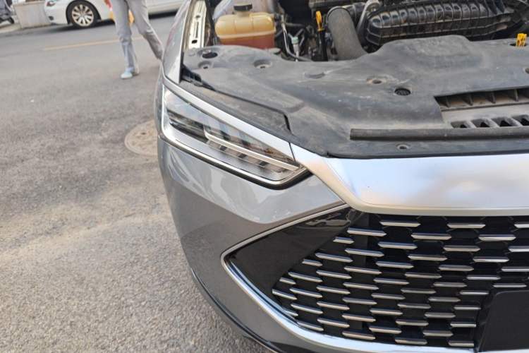 Used BYD Qin PLUS 2021 DM-i 120KM Prestige Model Right Front Headlight