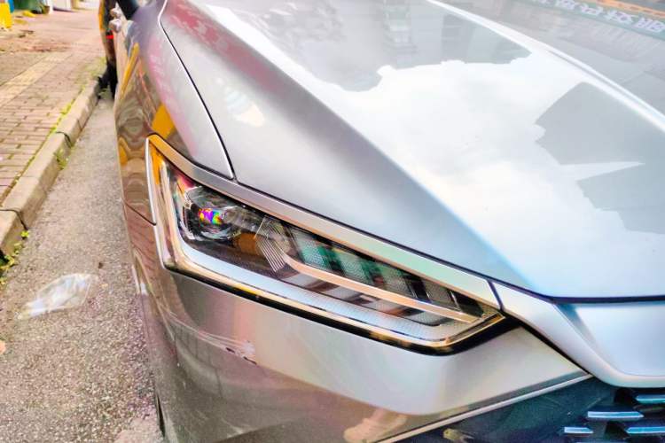 Used BYD Qin PLUS 2021 DM-i 120KM Prestige Model Right Front Headlight