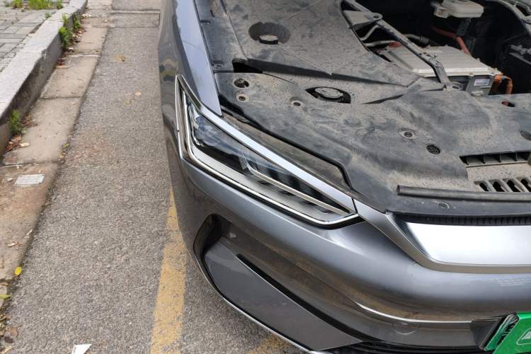 Used BYD Qin PLUS 2021 EV 500KM Luxury Model Right Front Headlight