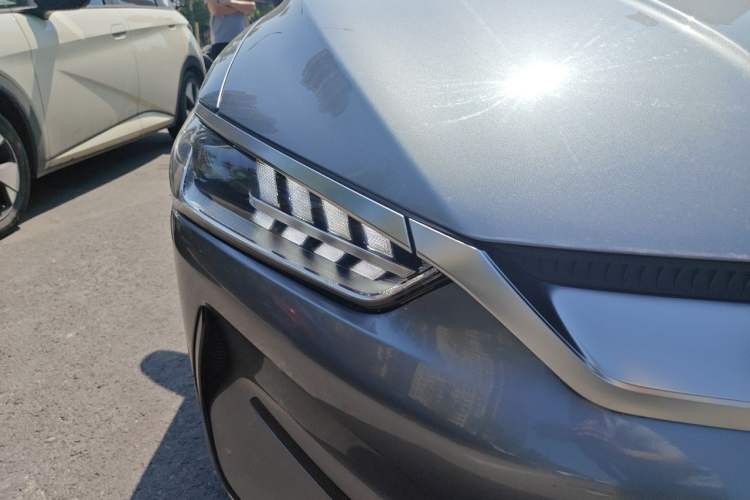 Used BYD Qin PLUS 2021 EV 500KM Luxury Model Right Front Headlight