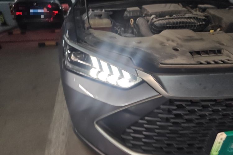 Used BYD Qin PLUS 2021 DM-i 120KM Prestige Model Right Front Headlight