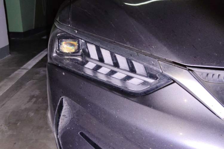 Used BYD Qin PLUS 2021 EV 500KM Luxury Model Right Front Headlight