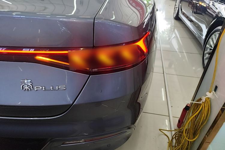 Used BYD Qin PLUS 2021 EV 500KM Premium Model Right Rear Taillight