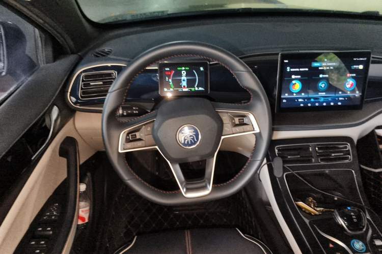 Used BYD Qin PLUS 2021 DM-i 55KM Flagship Model Steering Wheel