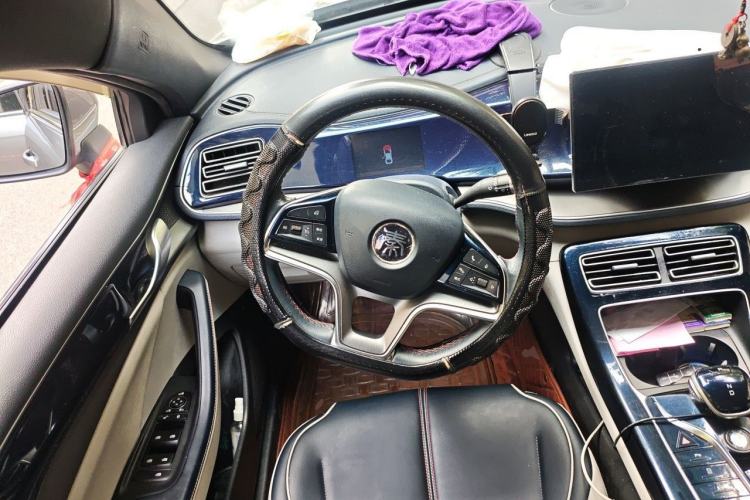 Used BYD Qin PLUS 2021 EV 500KM Luxury Model Steering Wheel