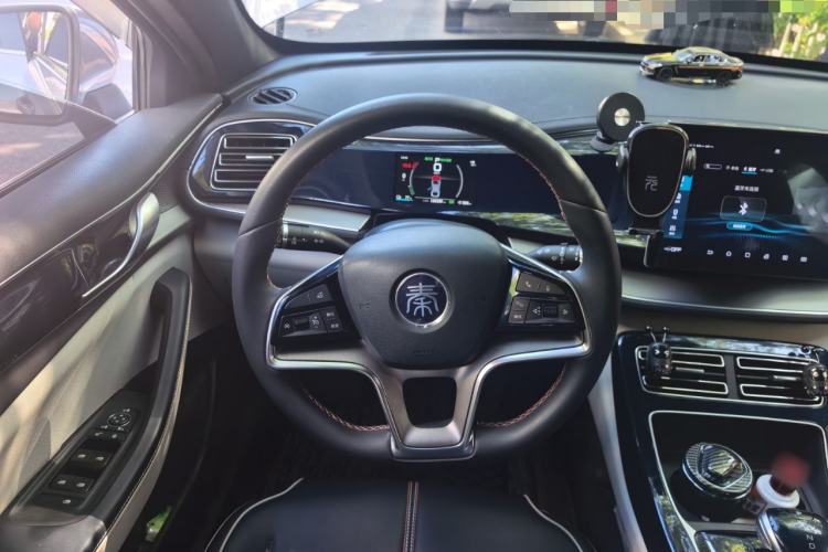 Used BYD Qin PLUS 2021 EV 500KM Luxury Model Steering Wheel