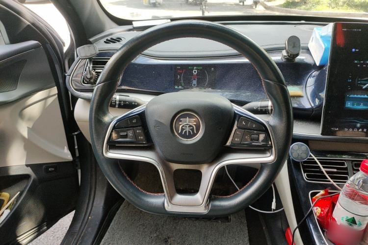Used BYD Qin PLUS 2021 EV 500KM Luxury Model Steering Wheel