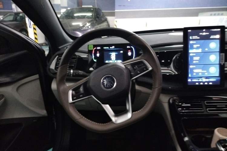 Used BYD Qin PLUS 2021 DM-i 55KM Prestige Model Steering Wheel