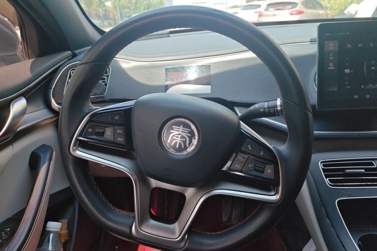 Used BYD Qin PLUS 2021 EV 500KM Luxury Model Steering Wheel