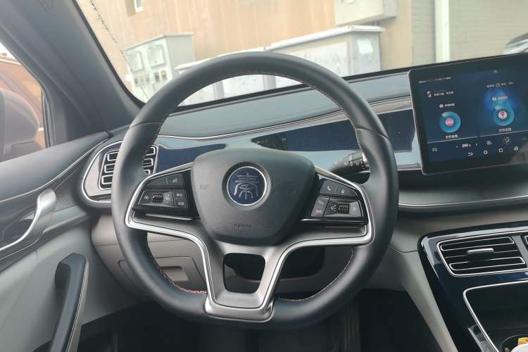 Used BYD Qin PLUS 2021 EV 400KM Luxury Model Steering Wheel