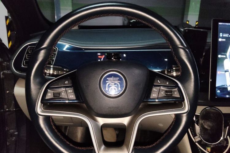 Used BYD Qin PLUS 2021 EV 500KM Luxury Model Steering Wheel