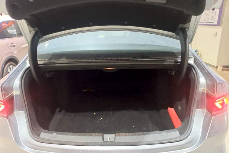 Used BYD Qin PLUS 2021 EV 420KM Commuter Edition Trunk