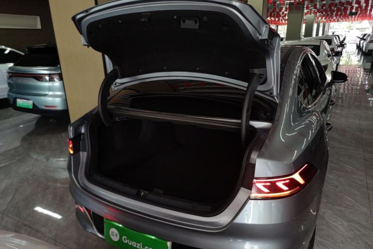 Used BYD Qin PLUS 2021 DM-i 120KM Prestige Model Trunk