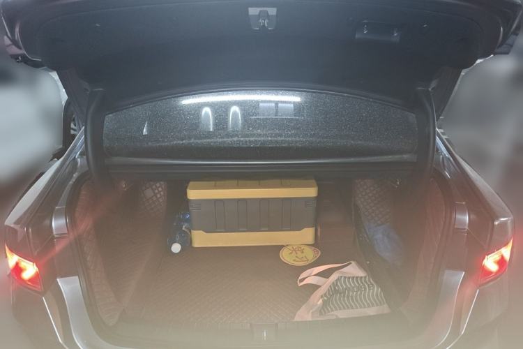 Used BYD Qin PLUS 2021 DM-i 120KM Prestige Model Trunk