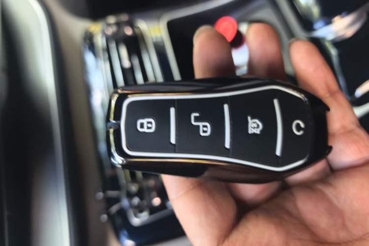 Used BYD Qin PLUS 2021 EV 500KM Luxury Model Vehicle Key