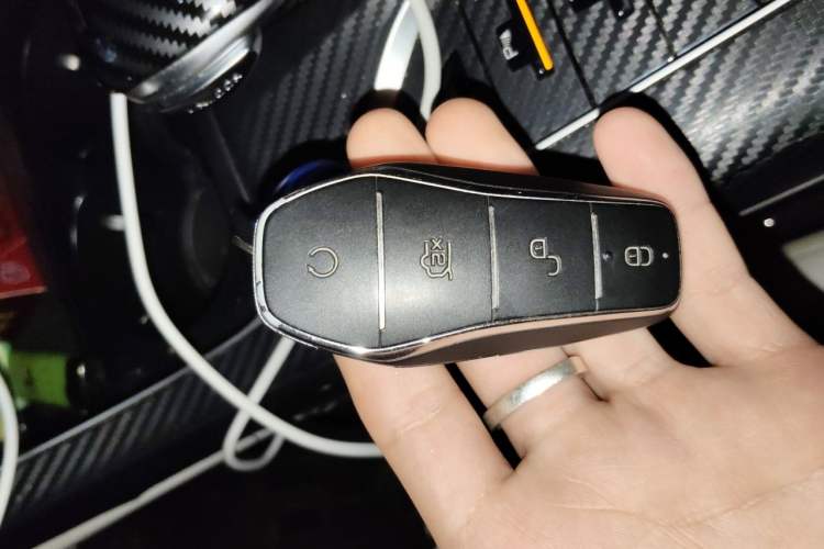 Used BYD Qin PLUS 2021 EV 500KM Luxury Model Vehicle Key