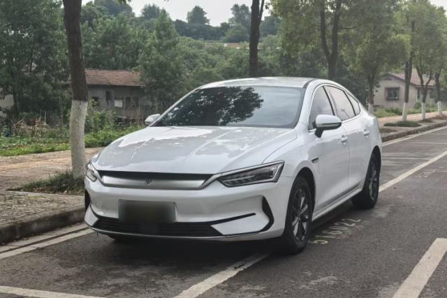 BYD Qin PLUS 2021 EV 400KM Leading Comfort Edition de segunda mano