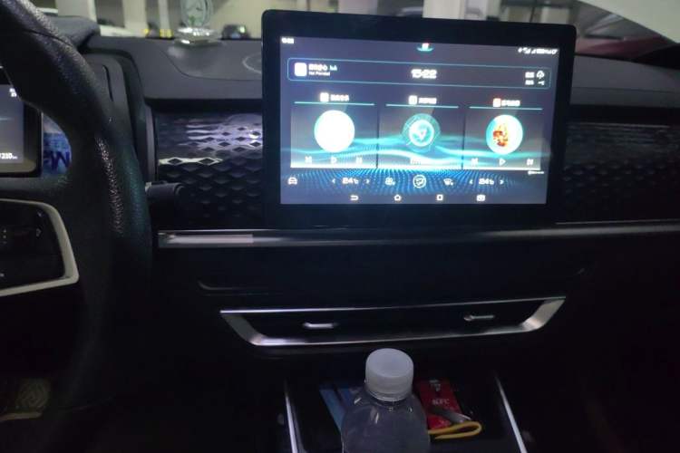 Used BYD Qin PLUS 2021 EV 420KM Commuter Edition Audio And AC Panel