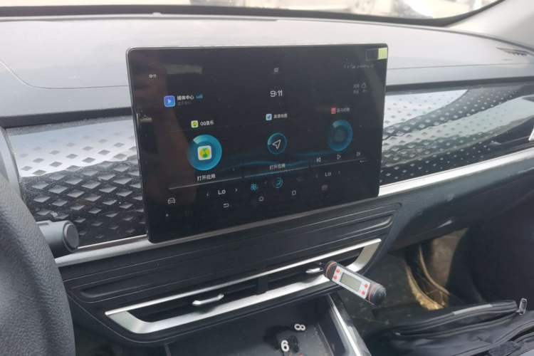 Used BYD Qin PLUS 2021 EV 400KM Leading Comfort Edition Audio And AC Panel