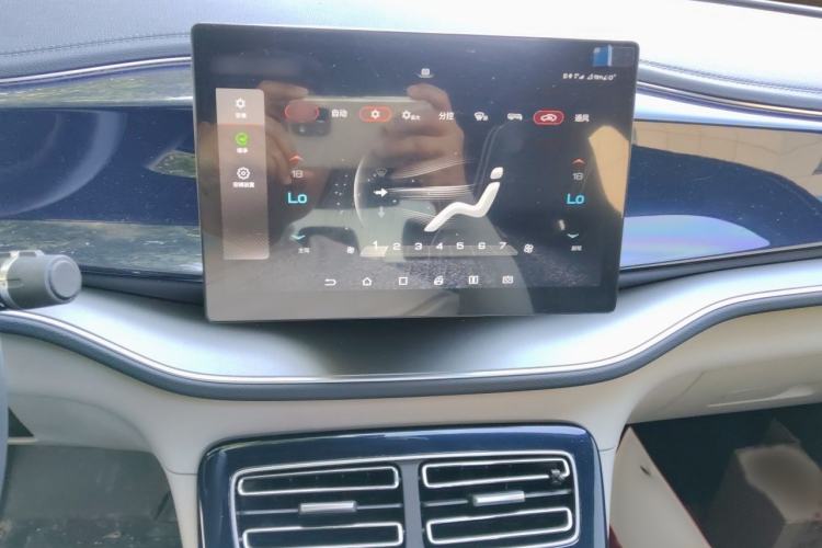 Used BYD Qin PLUS 2021 EV 400KM Luxury Model Audio And AC Panel