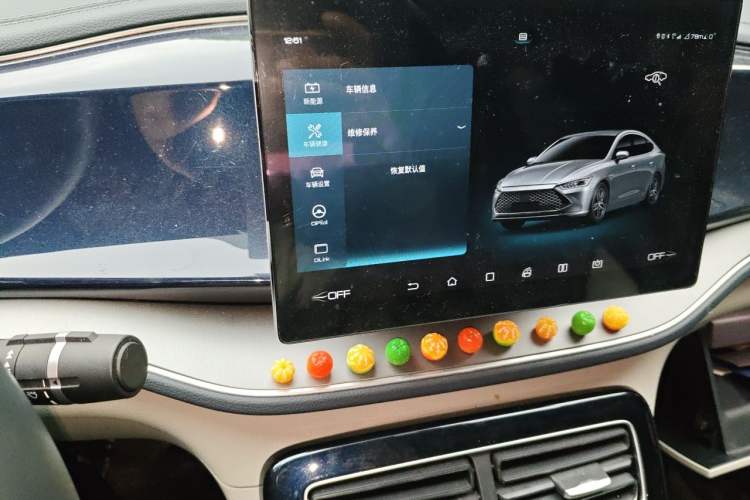 Used BYD Qin PLUS 2021 DM-i 55KM Flagship Model Audio And AC Panel