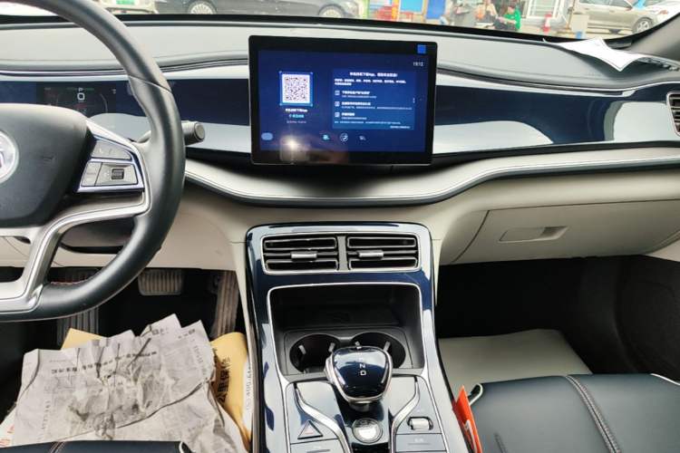 Used BYD Qin PLUS 2021 EV 500KM Luxury Model Audio And AC Panel