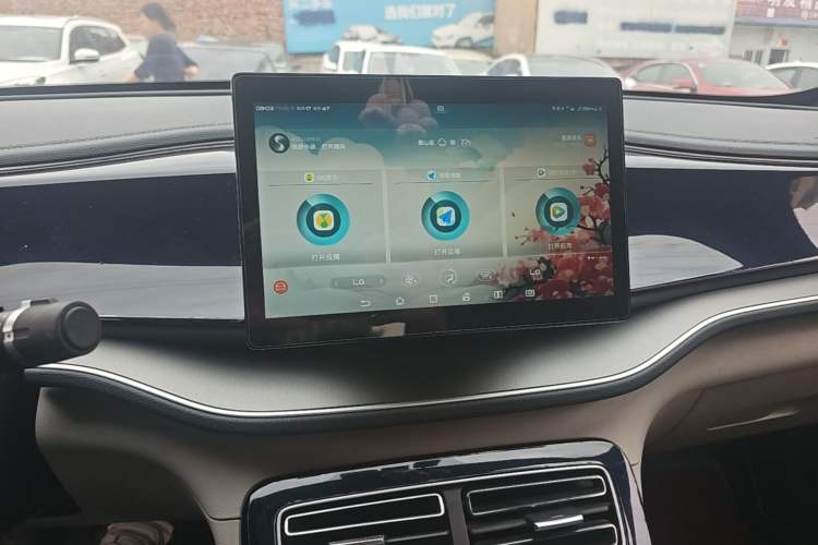 Used BYD Qin PLUS 2021 EV 500KM Luxury Model Audio And AC Panel