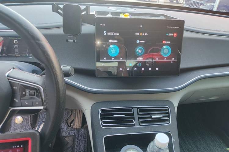 Used BYD Qin PLUS 2021 DM-i 55KM Flagship Model Audio And AC Panel