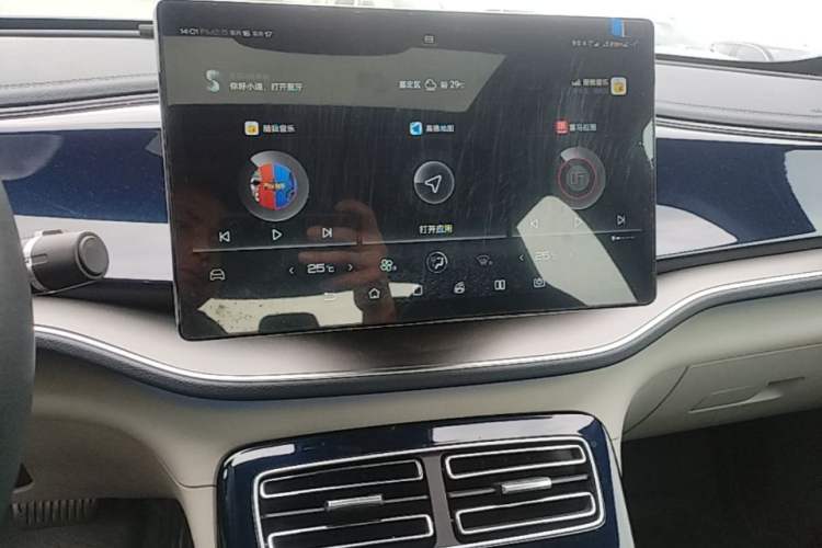 Used BYD Qin PLUS 2021 EV 500KM Premium Model Audio And AC Panel