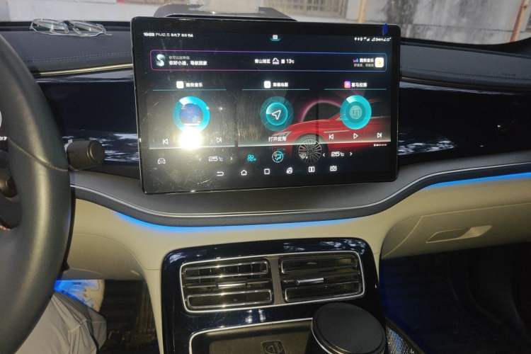Used BYD Qin PLUS 2021 EV 500KM Luxury Model Audio And AC Panel