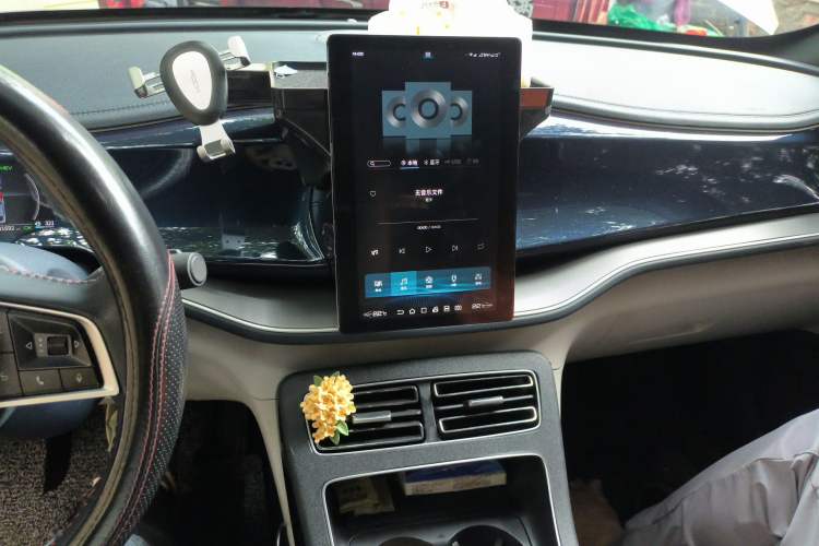 Used BYD Qin PLUS 2021 DM-i 55KM Flagship Model Audio And AC Panel