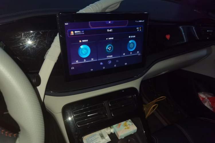 Used BYD Qin PLUS 2021 DM-i 55KM Prestige Model Audio And AC Panel