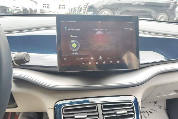 Used BYD Qin PLUS 2021 EV 400KM Luxury Model Audio And AC Panel