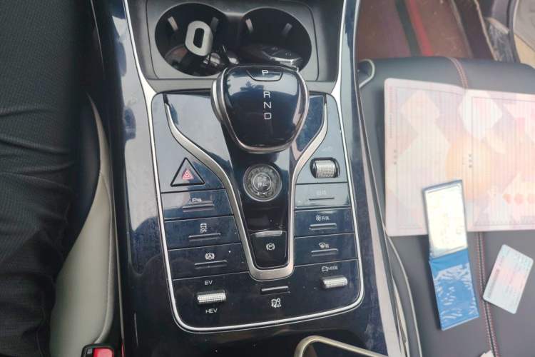 Used BYD Qin PLUS 2021 DM-i 55KM Flagship Model Audio And AC Panel