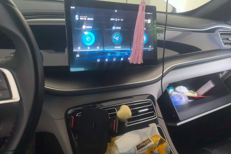 Used BYD Qin PLUS 2021 DM-i 55KM Flagship Model Audio And AC Panel