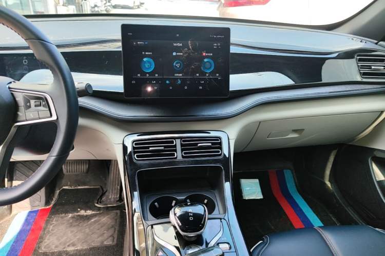 Used BYD Qin PLUS 2021 DM-i 55KM Prestige Model Audio And AC Panel