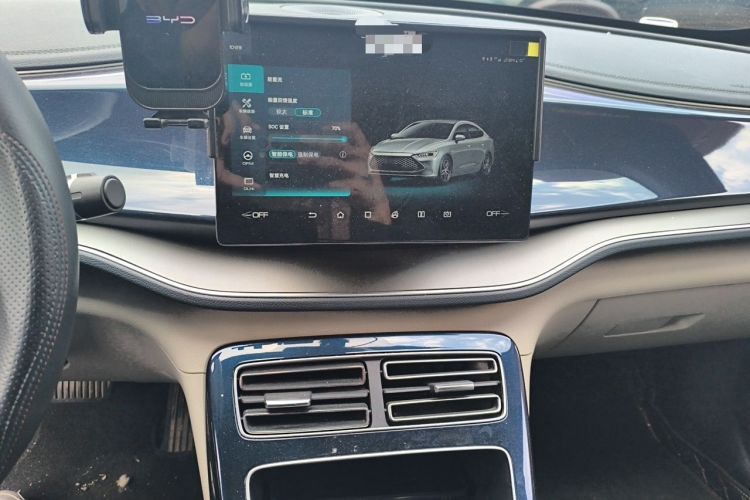 Used BYD Qin PLUS 2021 DM-i 55KM Flagship Model Audio And AC Panel