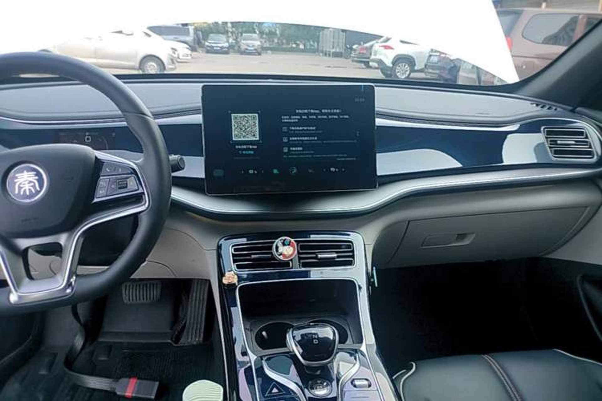 Used BYD Qin PLUS 2021 EV 600KM Flagship Model Audio And AC Panel