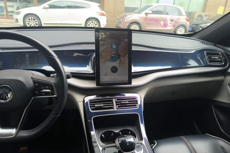 Used BYD Qin PLUS 2021 DM-i 55KM Flagship Model Audio And AC Panel