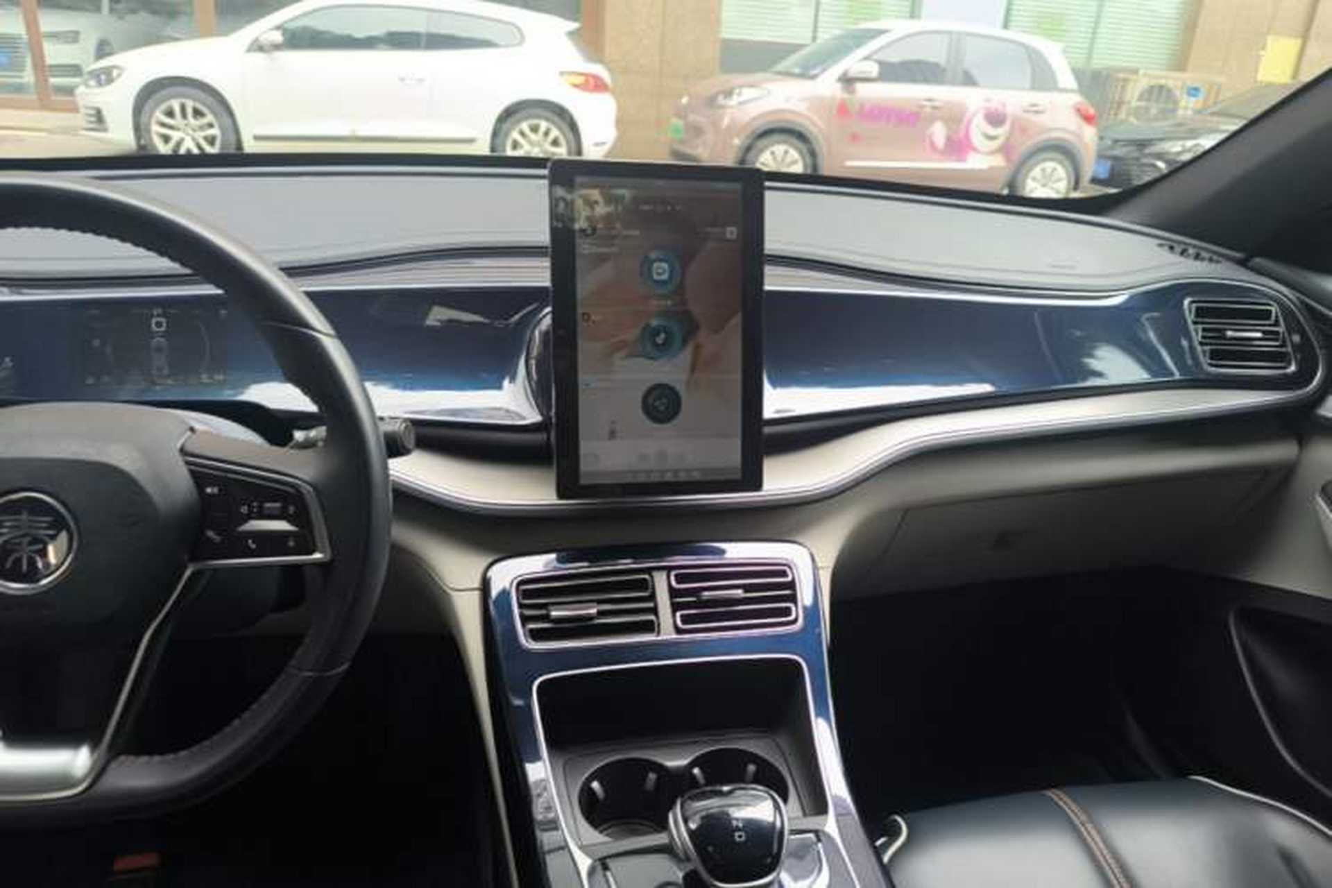 Used BYD Qin PLUS 2021 DM-i 55KM Flagship Model Audio And AC Panel
