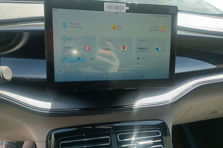 Used BYD Qin PLUS 2021 DM-i 55KM Prestige Model Audio And AC Panel