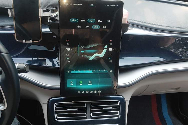 Used BYD Qin PLUS 2021 EV 500KM Premium Model Audio And AC Panel