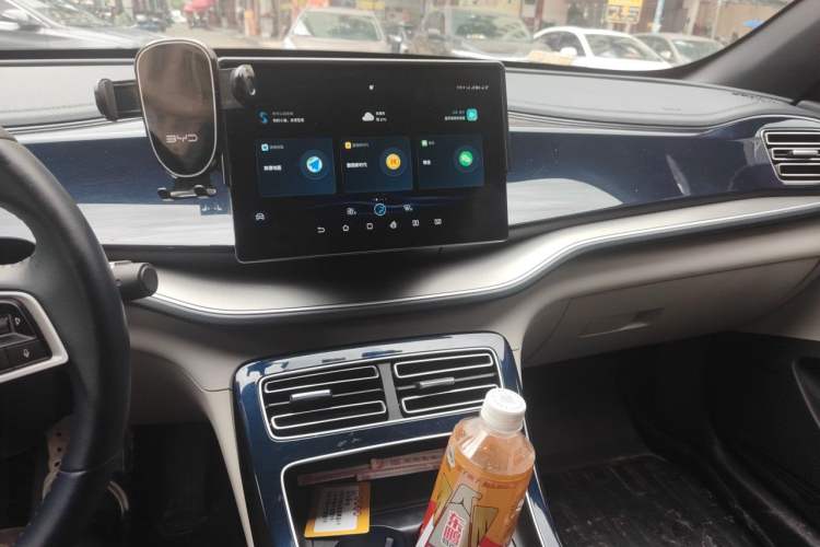 Used BYD Qin PLUS 2021 DM-i 120KM Prestige Model Audio And AC Panel