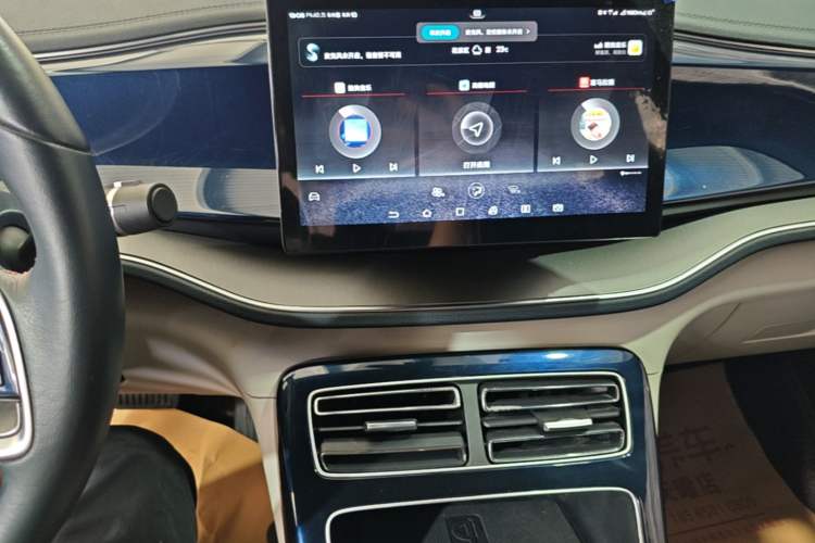 Used BYD Qin PLUS 2021 EV 500KM Luxury Model Audio And AC Panel