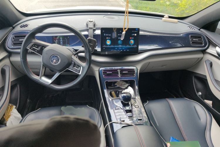 Used BYD Qin PLUS 2021 DM-i 120KM Prestige Model Center Console