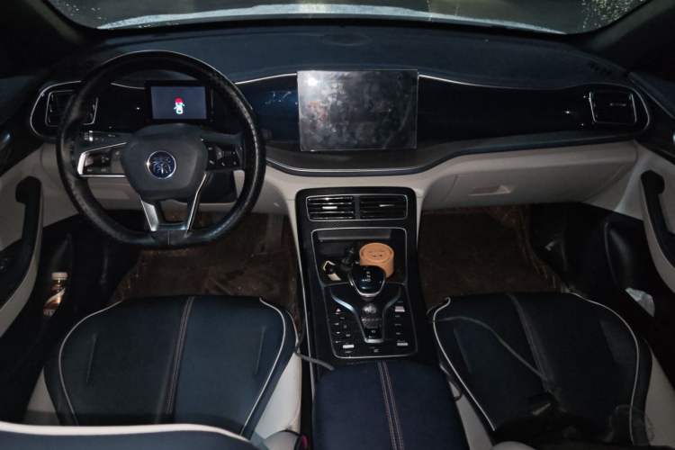 Used BYD Qin PLUS 2021 DM-i 55KM Flagship Model Center Console