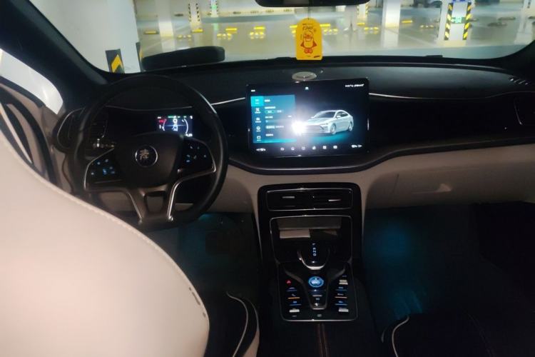 Used BYD Qin PLUS 2021 DM-i 120KM Flagship Model Center Console