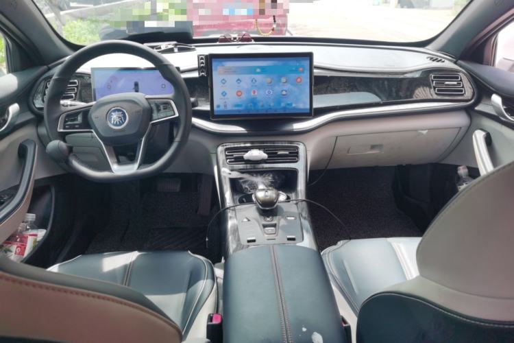 Used BYD Qin PLUS 2021 DM-i 55KM Prestige Model Center Console