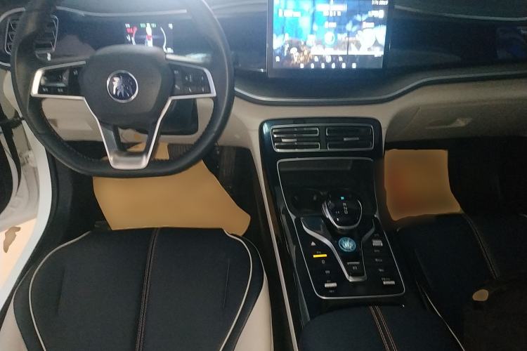 Used BYD Qin PLUS 2021 DM-i 55KM Flagship Model Center Console
